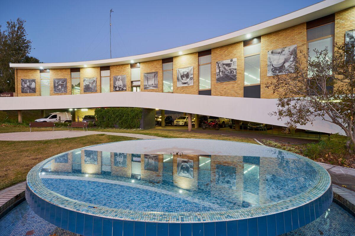 Maitland Library and fountain 